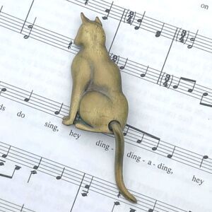 Vintage Cat Brooch with Swinging Tail